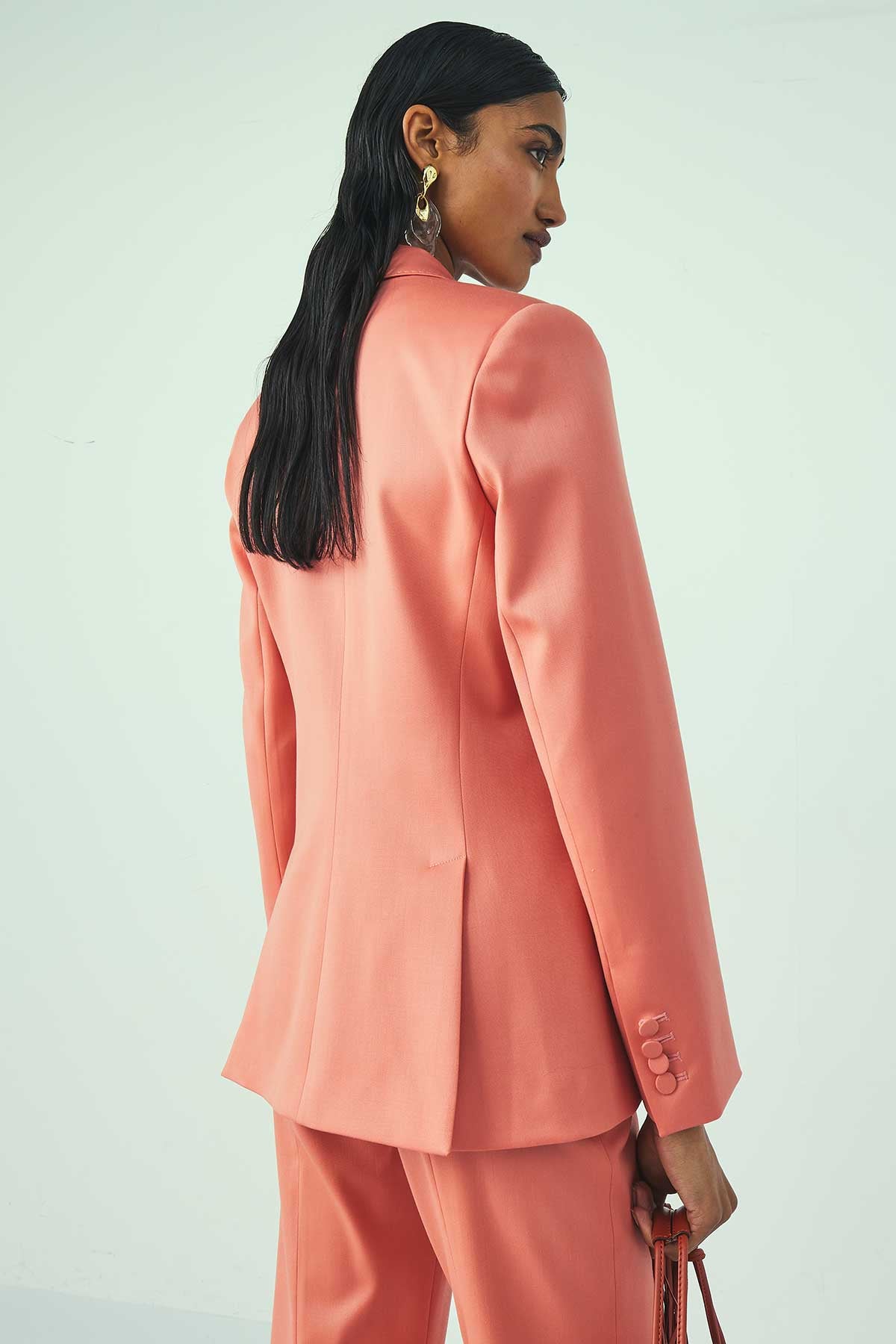 JACKET NO.104