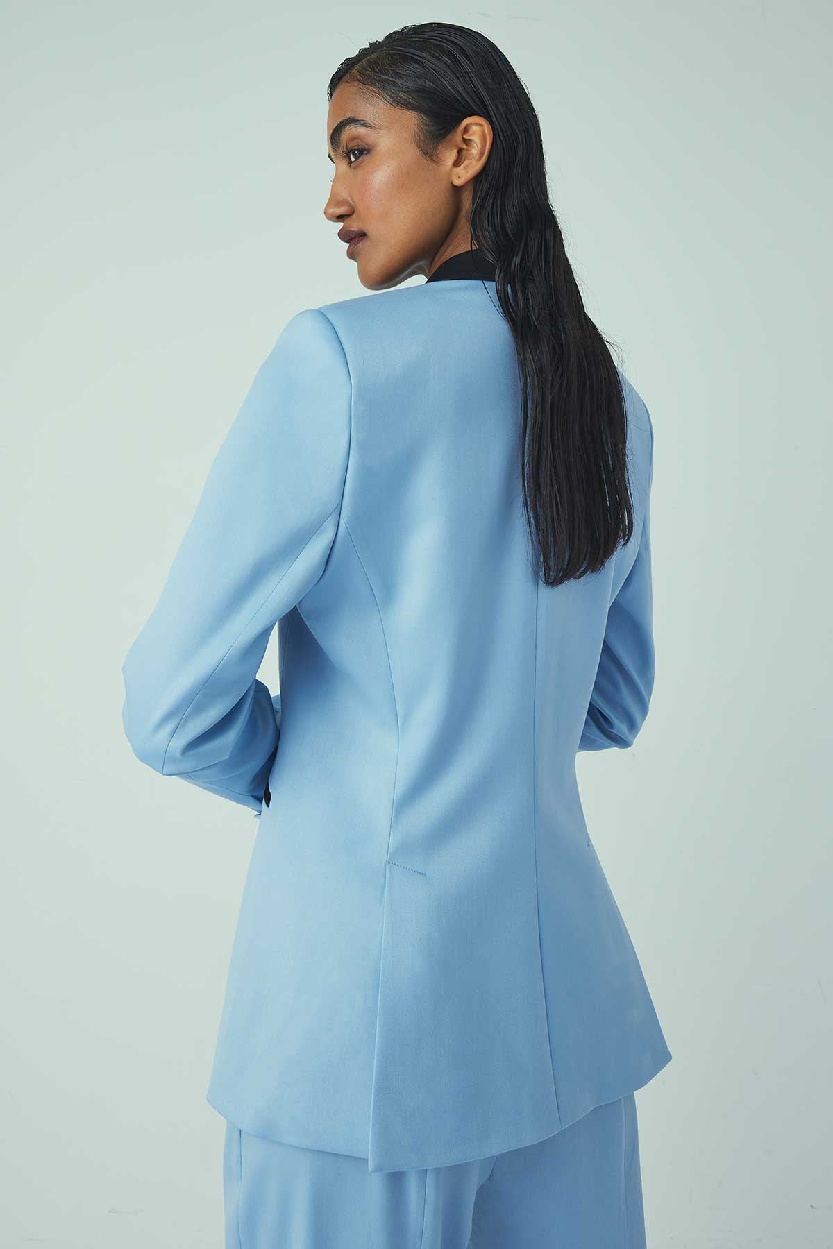 JACKET NO.104