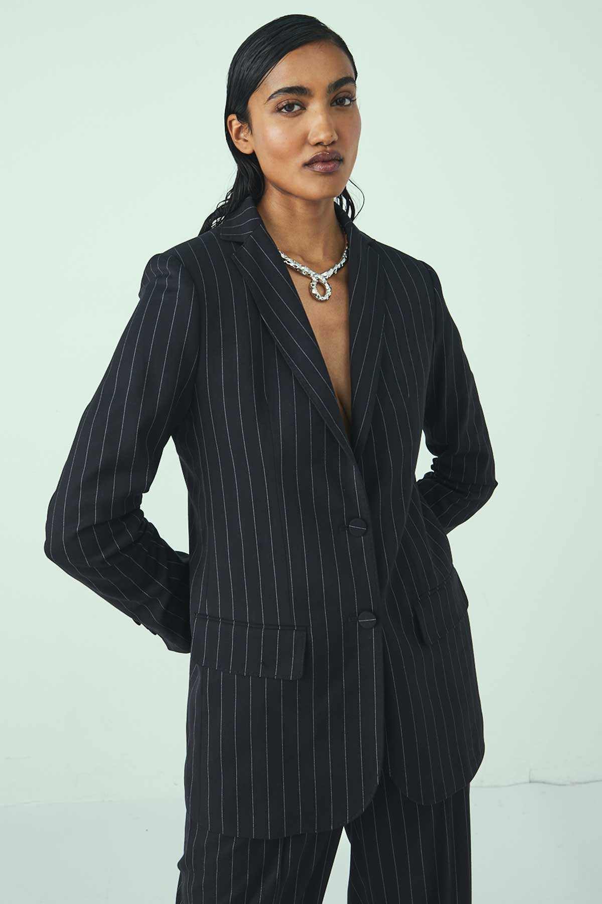 SIGNATURE PINSTRIPE BLAZER NO.121