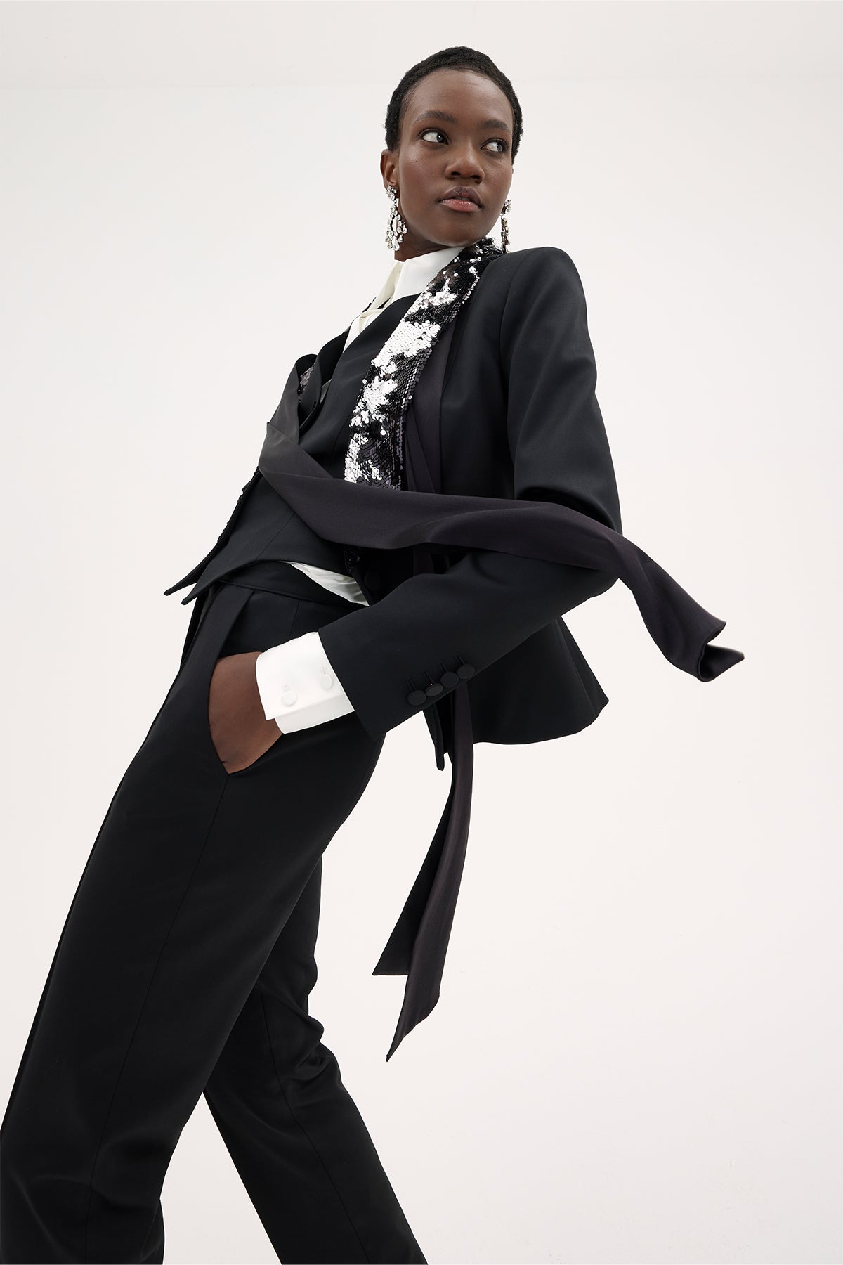 SEQUIN EMBELLISHED LAPEL TUXEDO