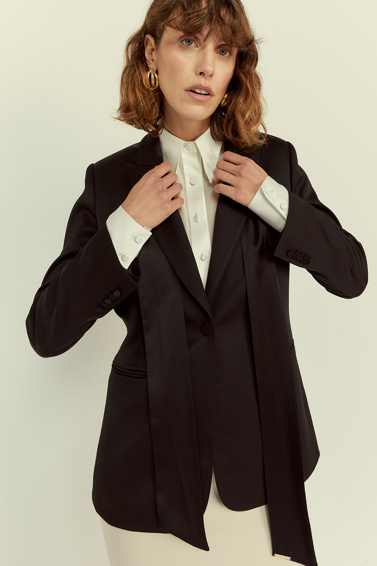 JACKET NO.104 IN JET BLACK