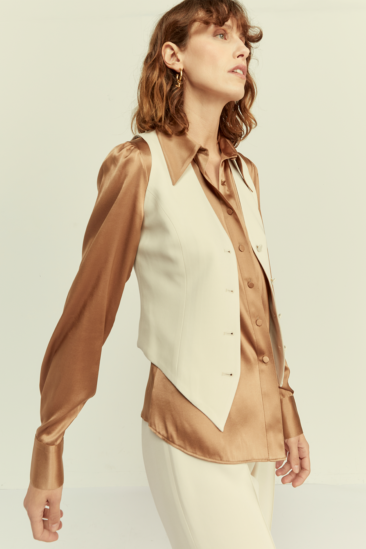 WAISTCOAT J006 IN PERFECTLY PALE