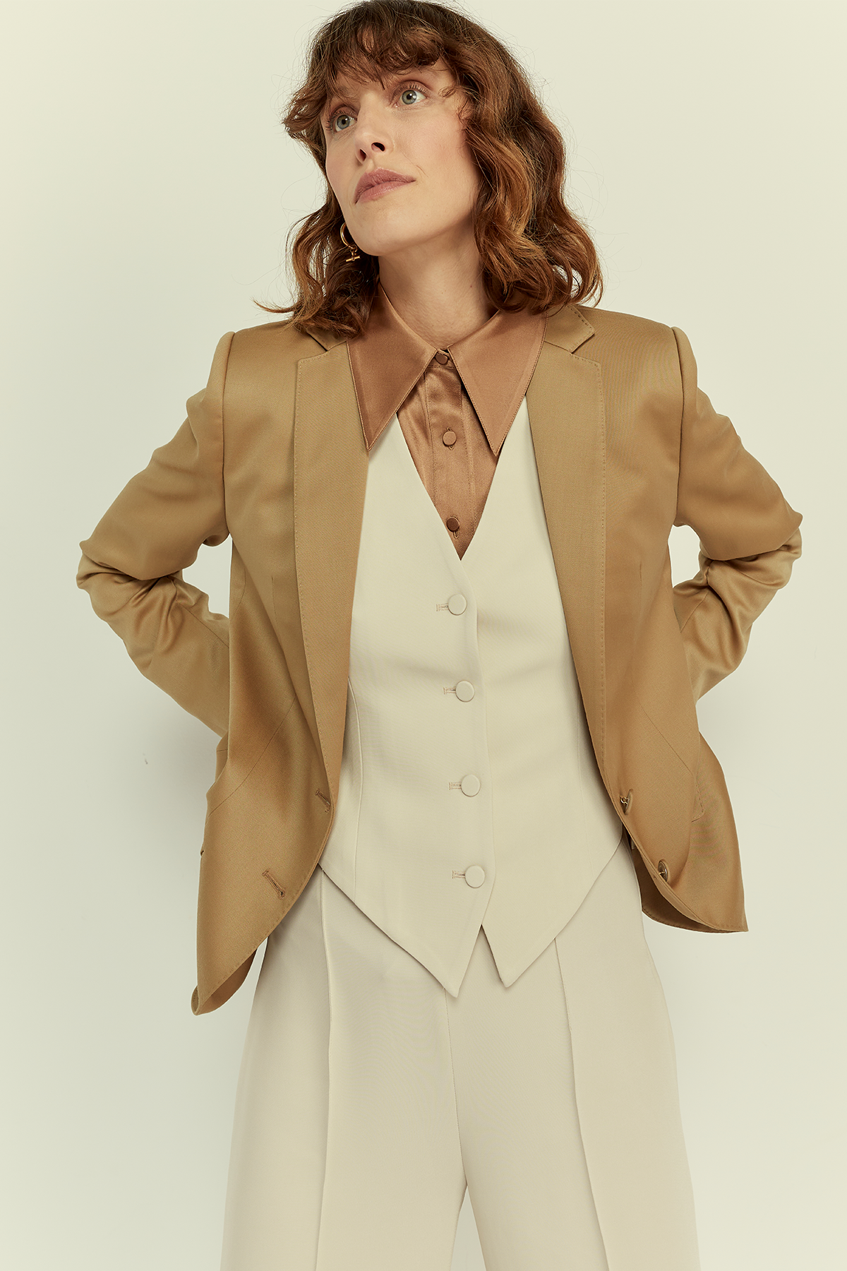 WAISTCOAT J006 IN PERFECTLY PALE