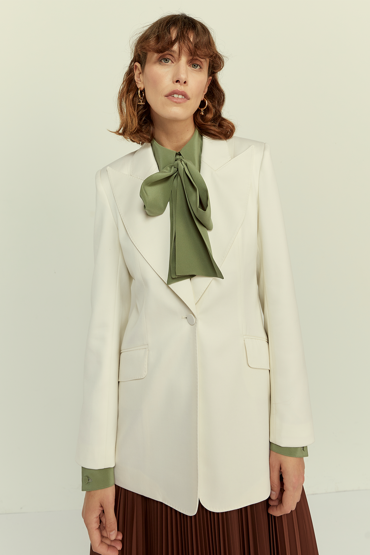 JACKET NO.139 IN OFF WHITE